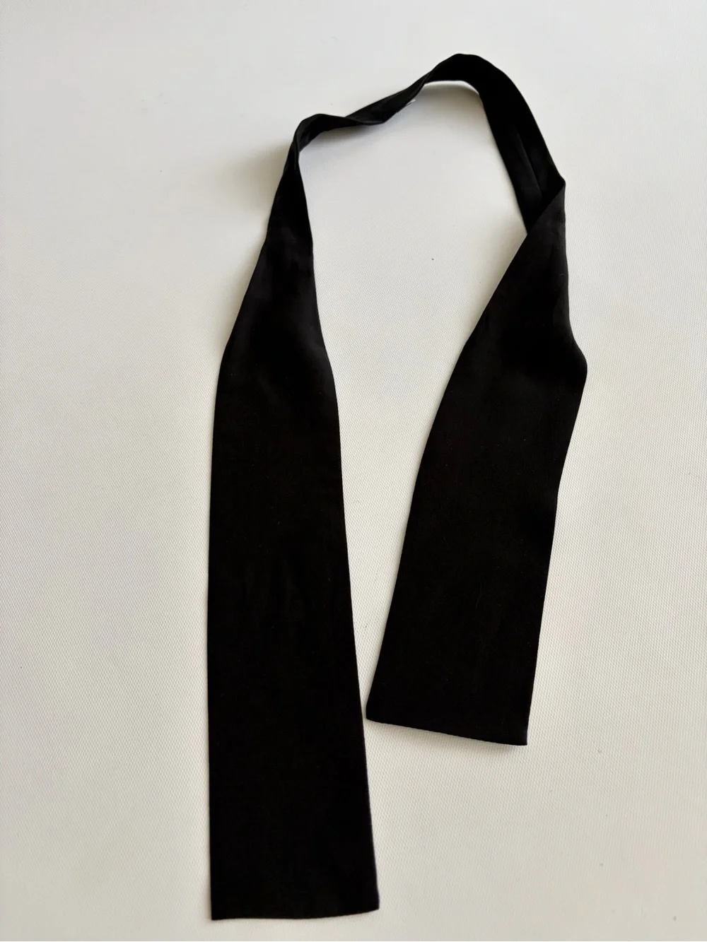 Women’s Black Skinny Silk Neck Scarf